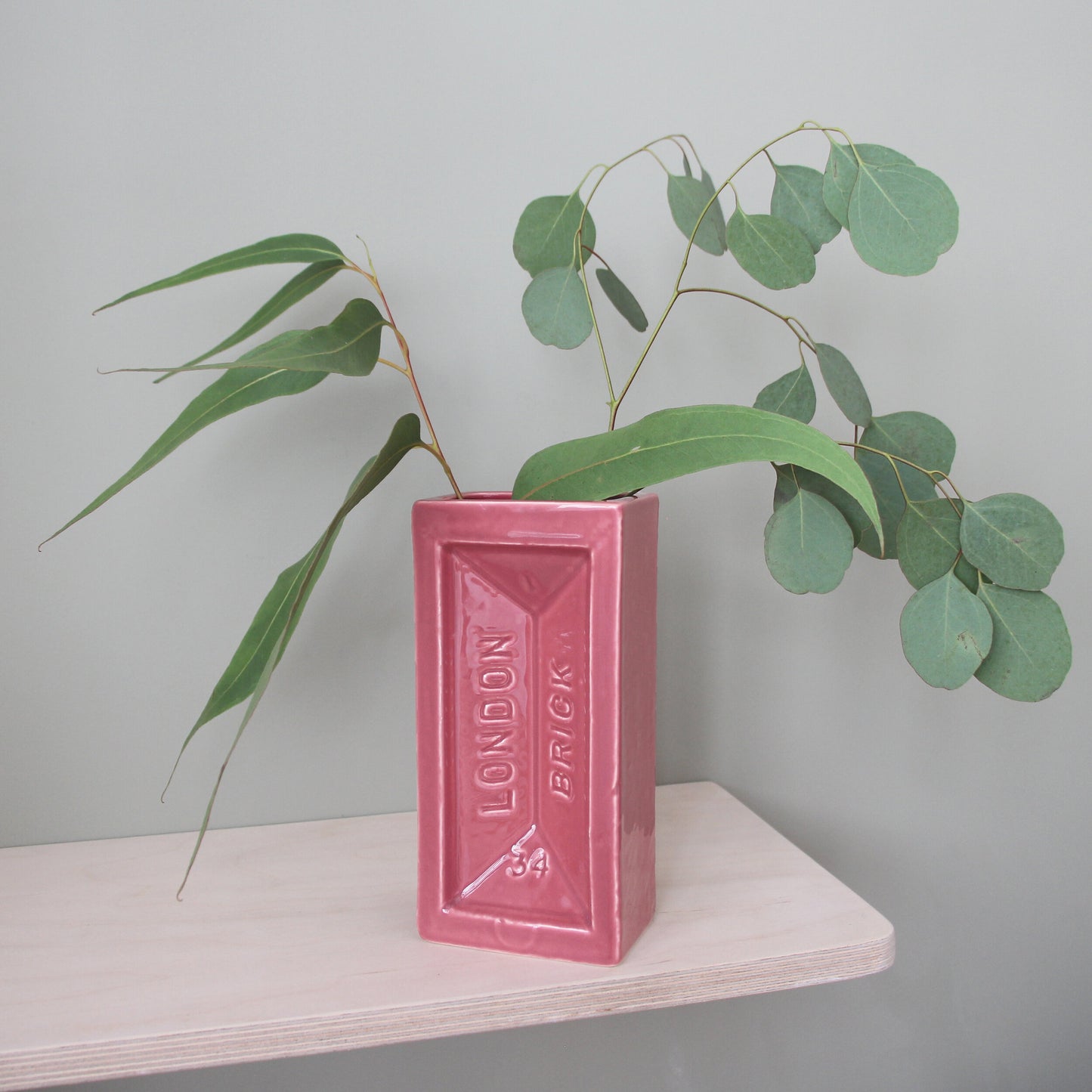 LONDON BRICK VASE (TOM LOVES PINK)