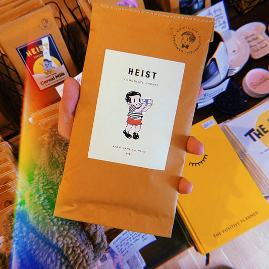 RICH VANILLA MILK CHOCOLATE